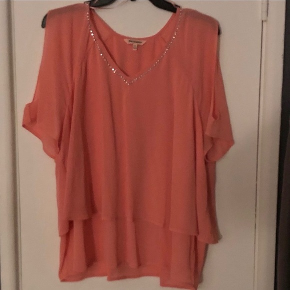 Wedge Sandals and the shirt (Bundle) - Picture 6 of 6